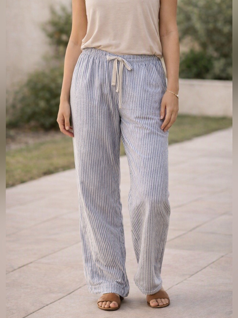 Lane Bryant Blue and White Vertical Stripe Pull on Wide Leg Pants Linen Blend